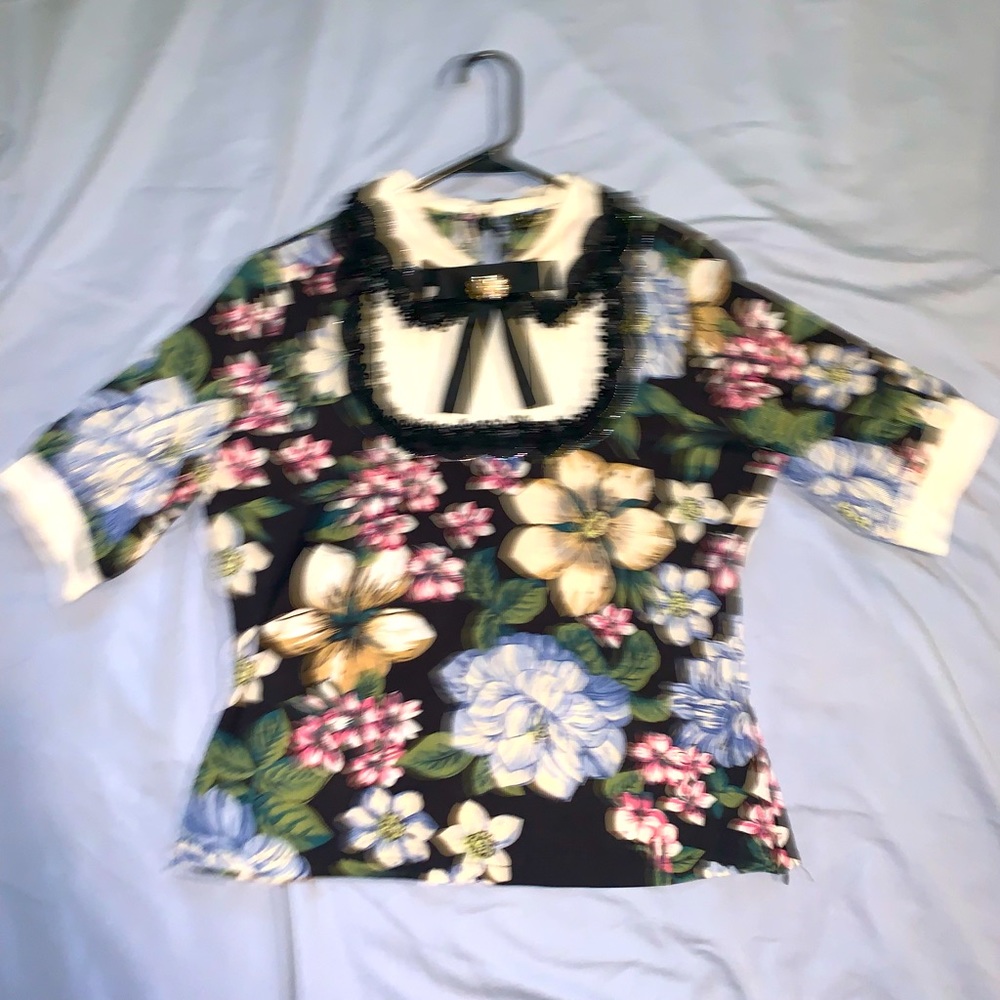 Floral woman’s dress shirt